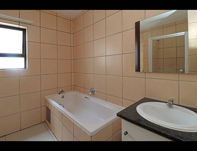 2 BEDROOM APARTMENT FOR SALE IN NORTHGATE
